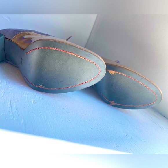 Beautiful Unique Block heel shoe. Beige colour with a grey suede. Ribbon lace - Picture 5 of 5